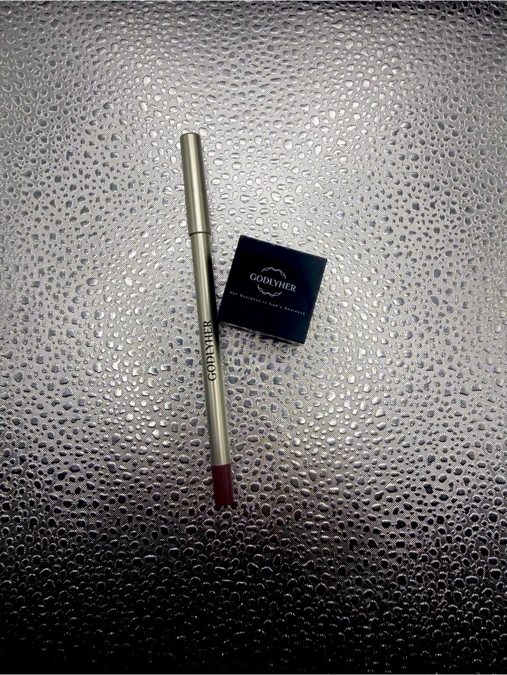 GodlyHer Plum Lip Liner with Sharpener